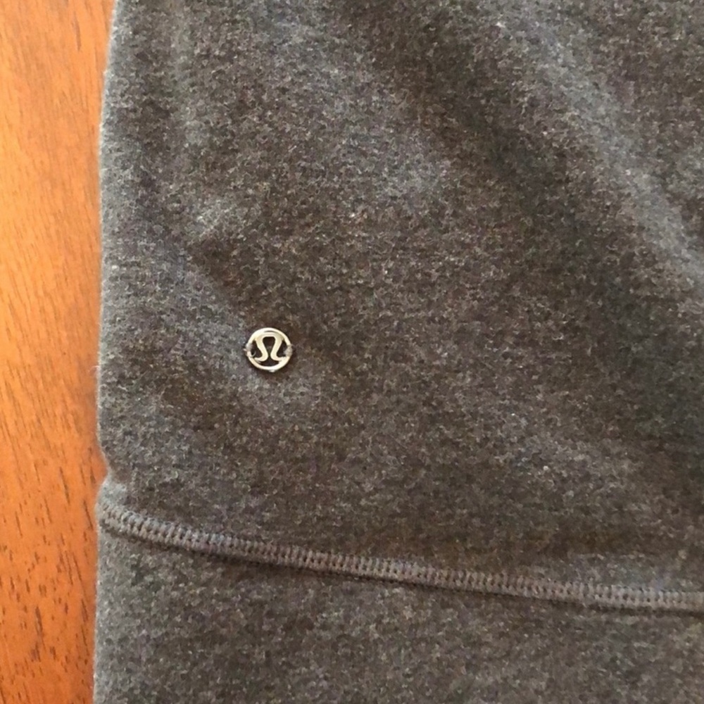 Lululemon - Picture 4 of 7